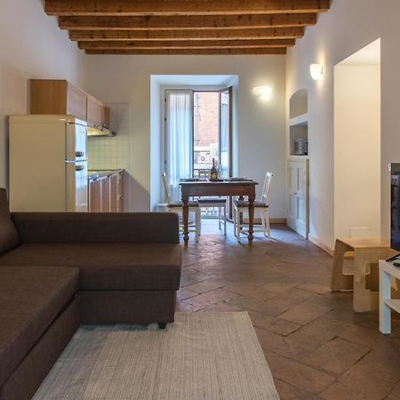 Milano-Darsena Navigli- C'Era Una Volta Una Casa Appartement Buitenkant foto